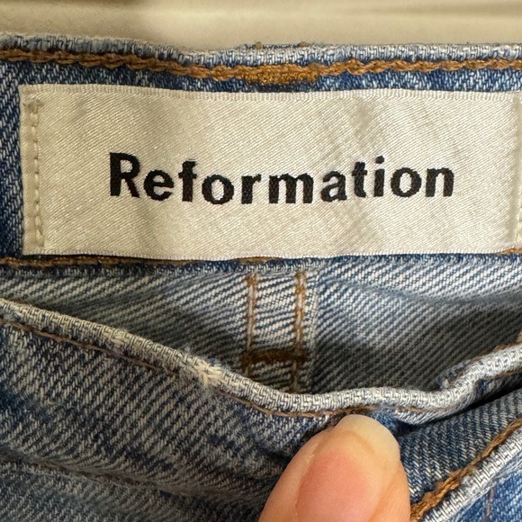 Reformation Julia High Cigarette Jeans Light Blue Distressed. - Picture 3 of 5